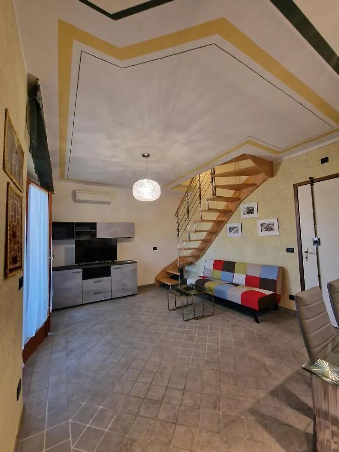 Appartamento Casa Vittoria Sirmione Punta Gro Con Piscina Italia